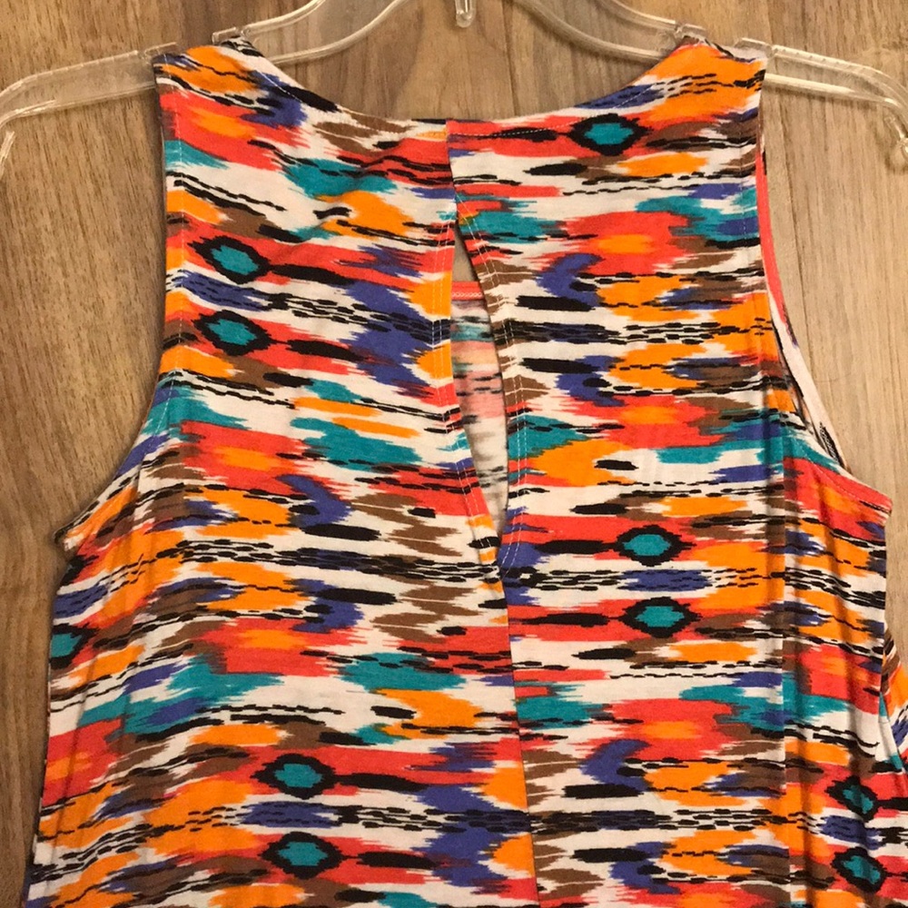 Multicolored flowy top - Picture 3 of 3